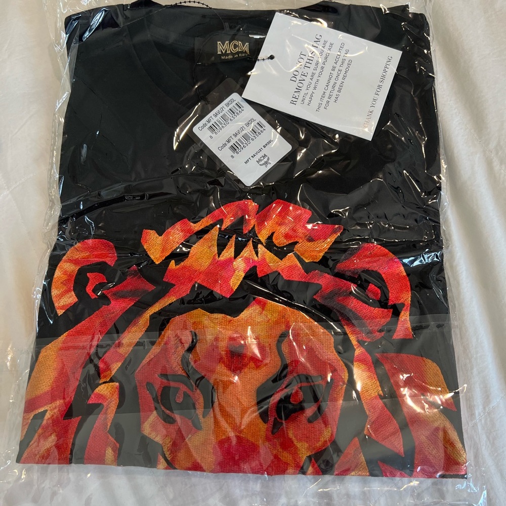 MCM Women’s Munich Lion Black - Large NWT